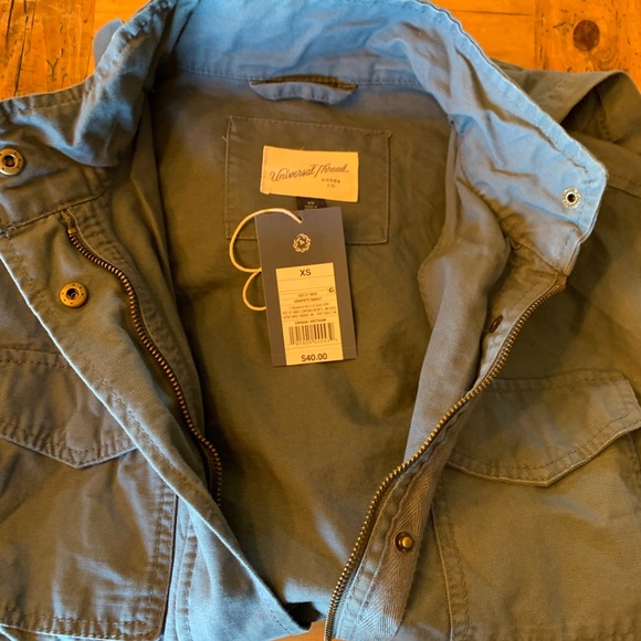 New Jacket - Picture 3 of 4